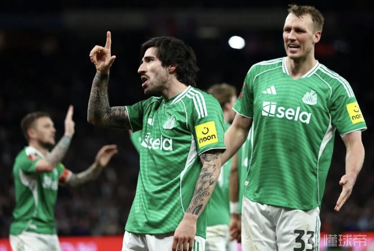 TA：托纳利从未向纽卡表达过离队意愿，球队内部很烦各种传闻