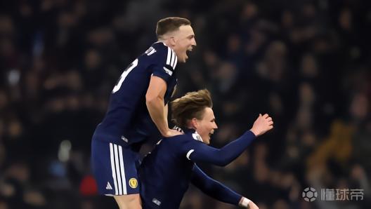 都体：麦克托米奈有望首发出战，苏格兰球迷为此感到安心